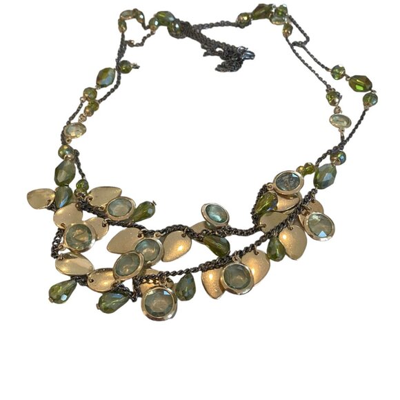 Vera Wang Green tone multistrand necklace glass gold tone briolette - Picture 6 of 9